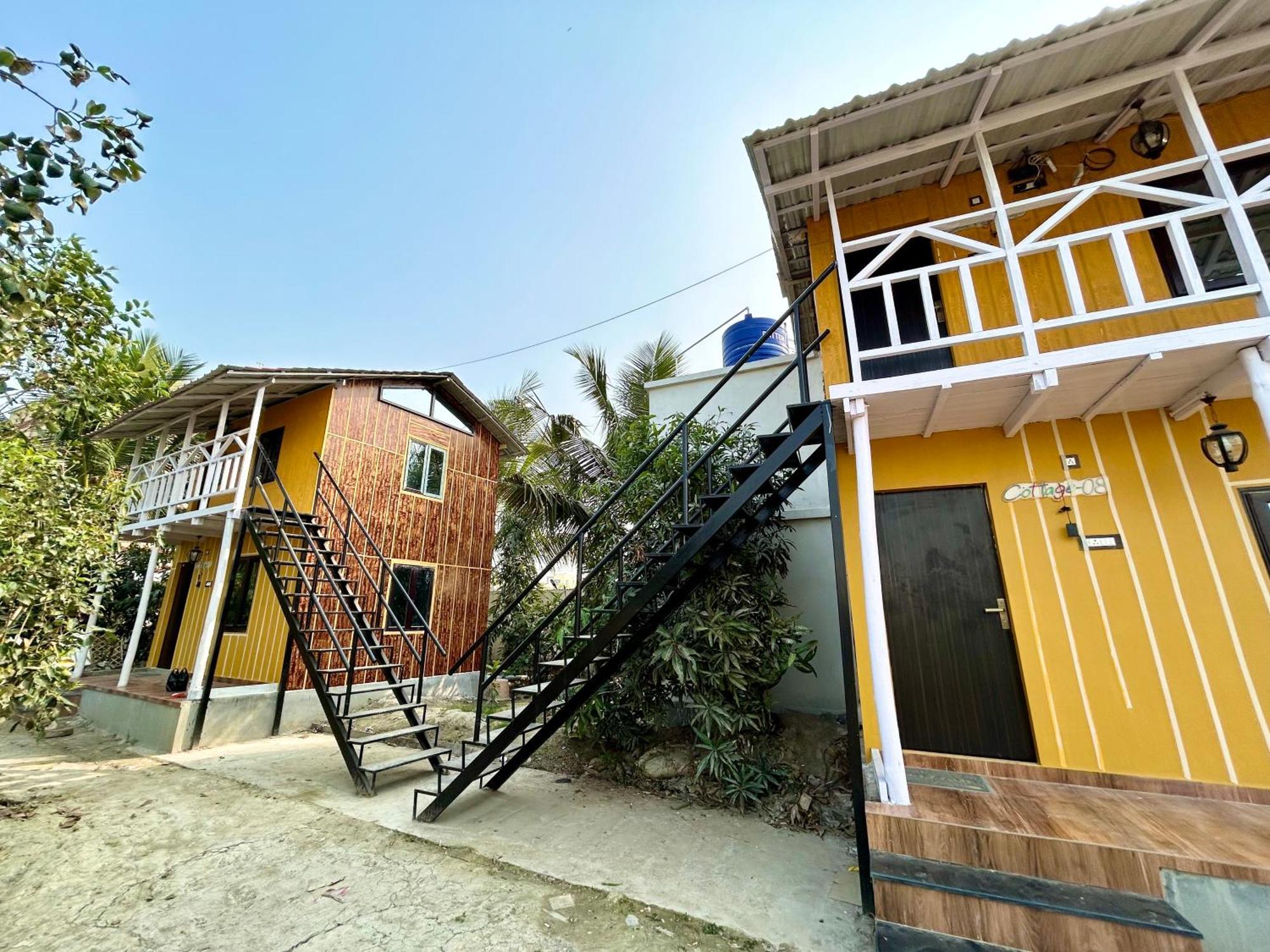 Palli Bangla Resort, Near Ruby Hospital, Anandapur Калькутта Экстерьер фото